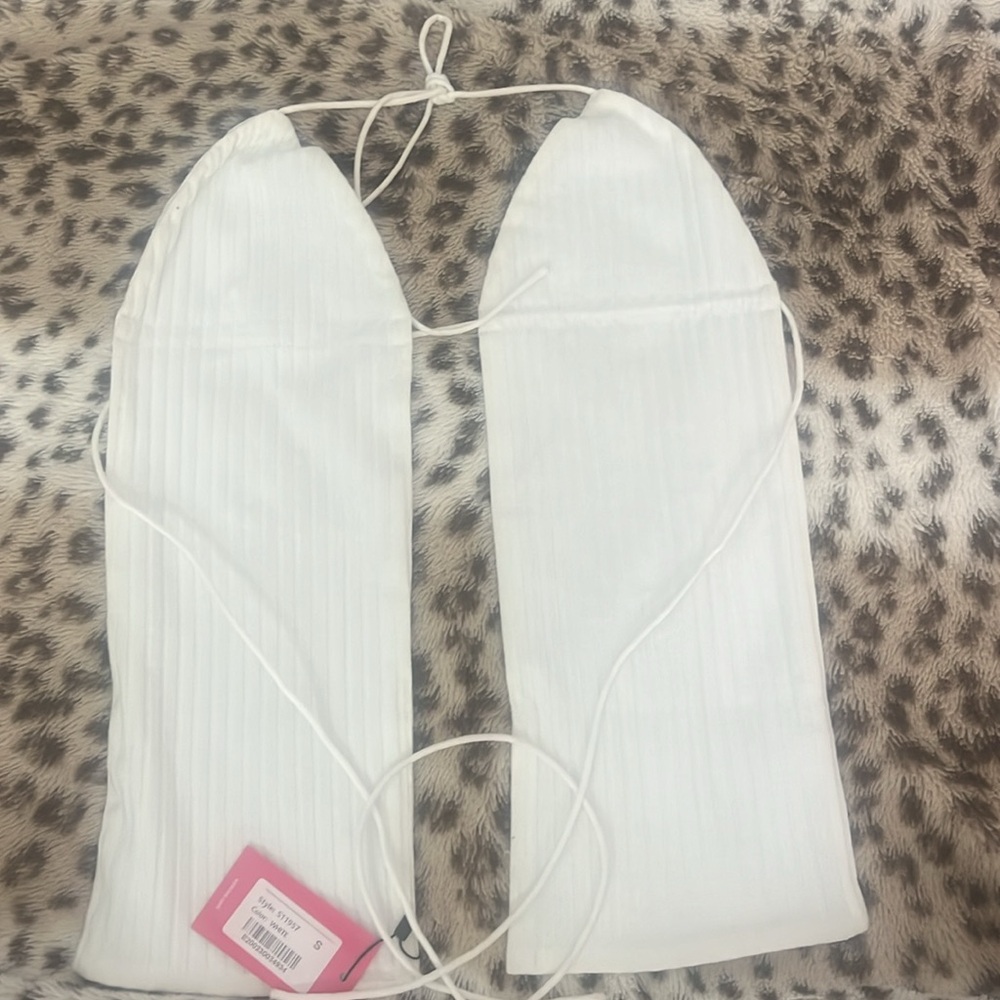 NWT Edikted cropped top